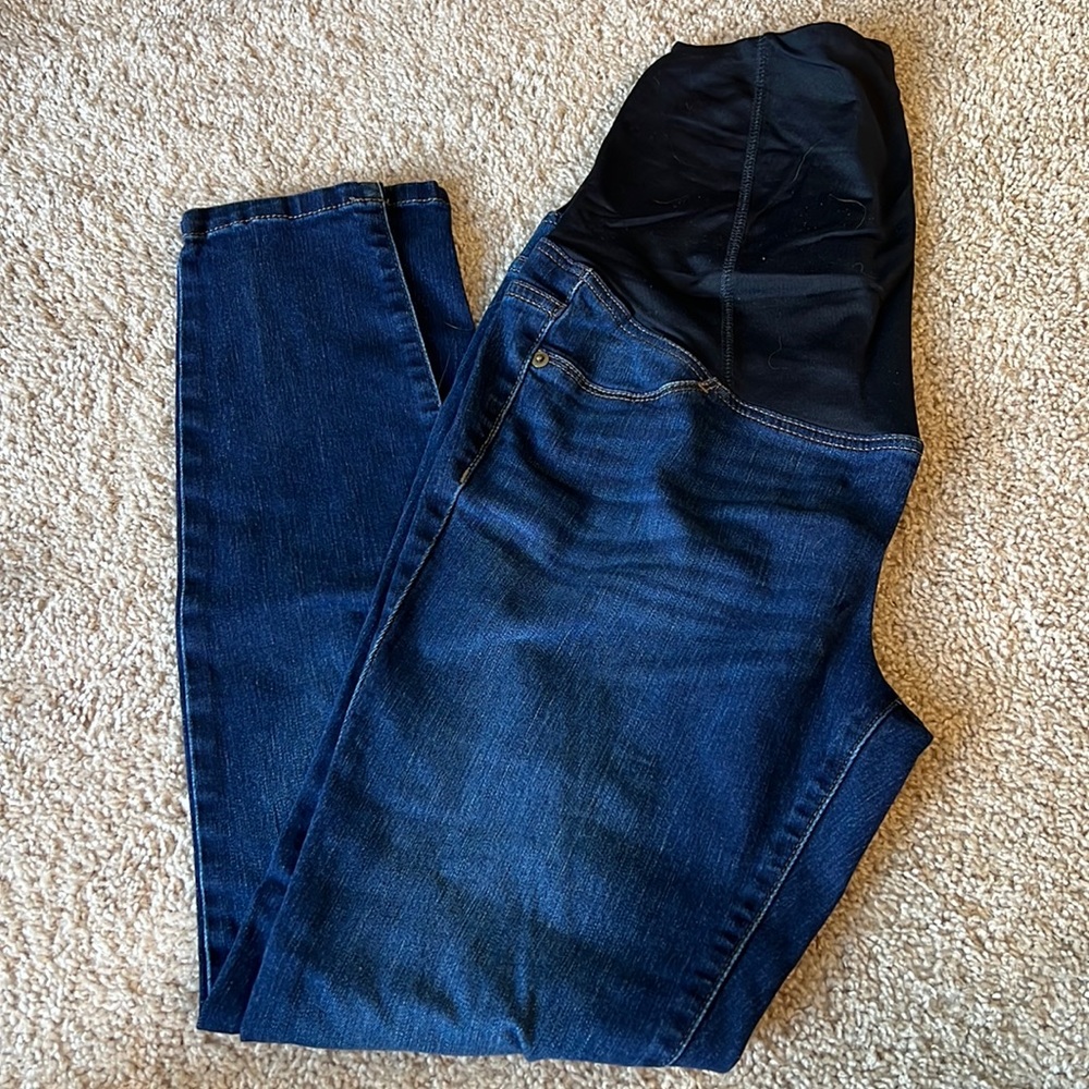 Ingrid & Isabel Maternity jeans, size 2